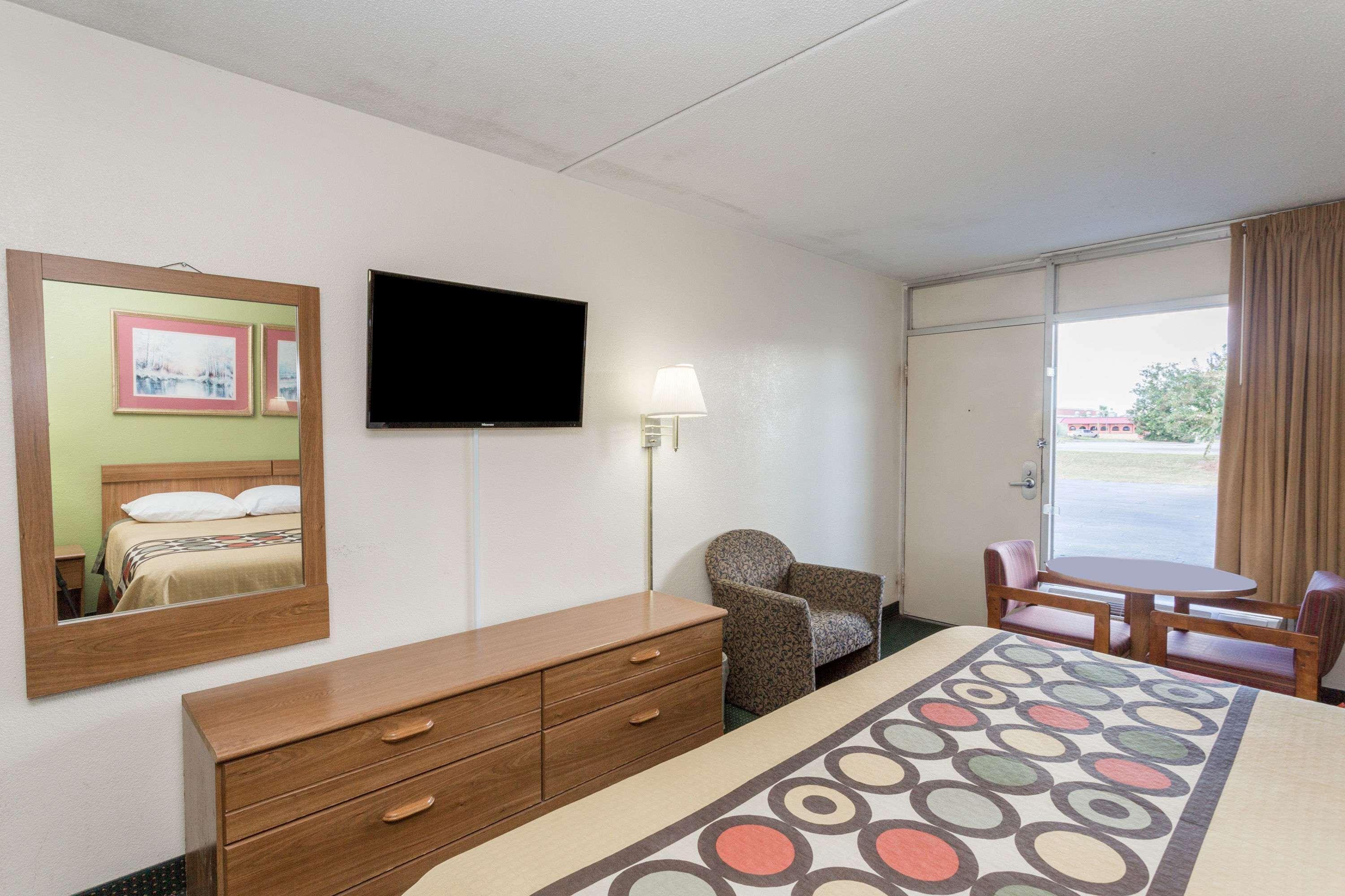 Hotel Super 8 By Wyndham Tifton Exterior foto