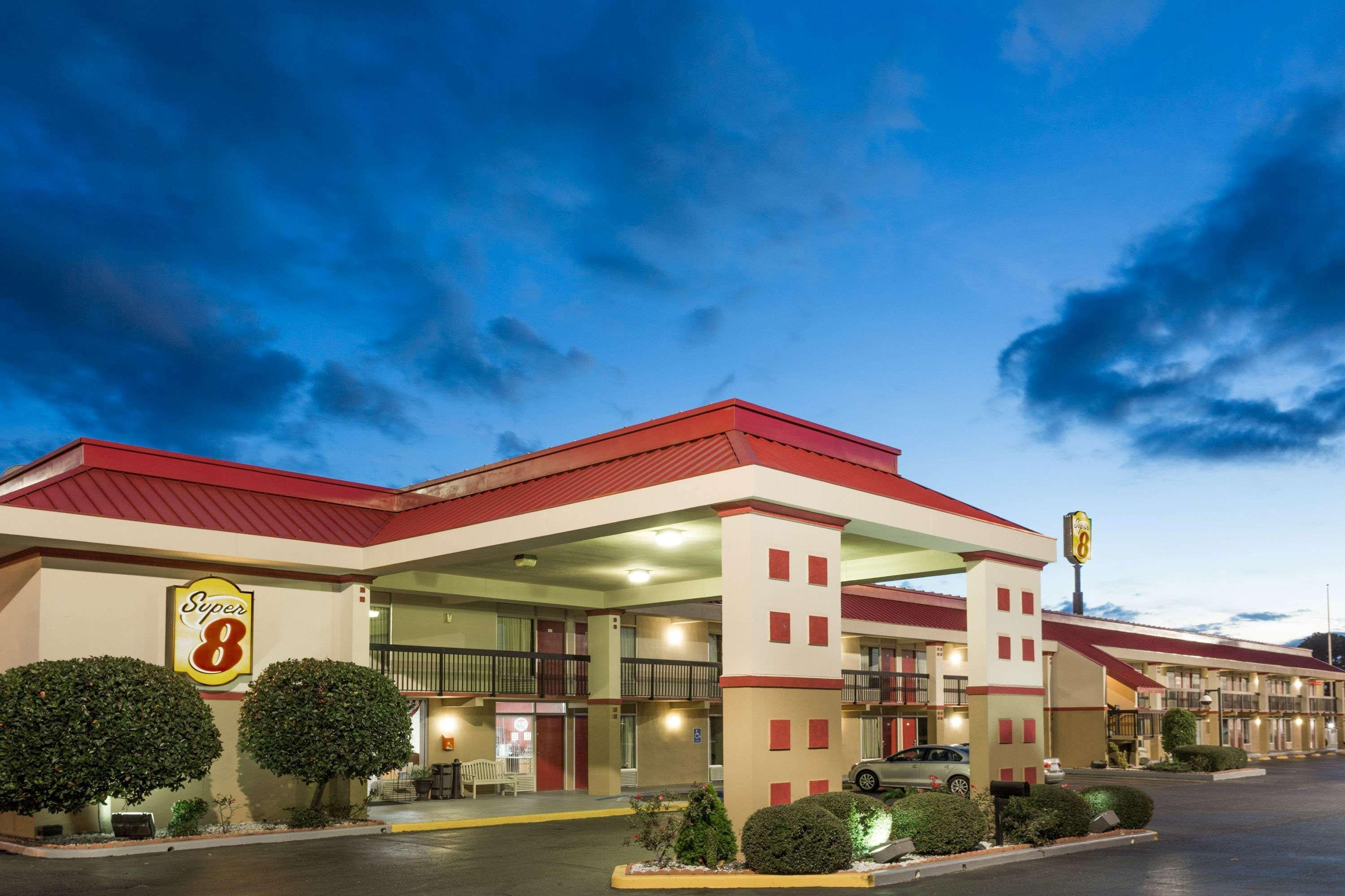 Hotel Super 8 By Wyndham Tifton Exterior foto