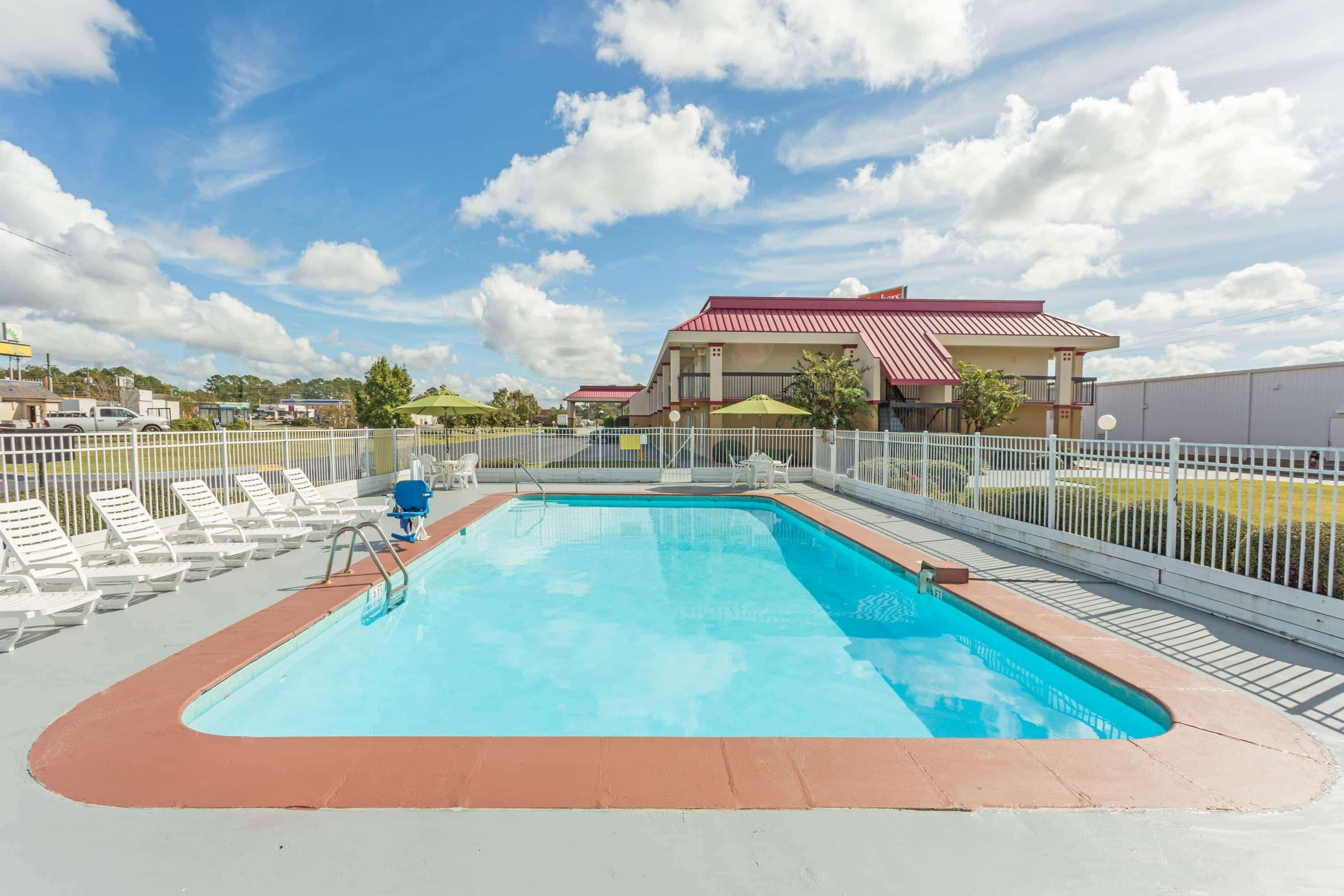 Hotel Super 8 By Wyndham Tifton Exterior foto