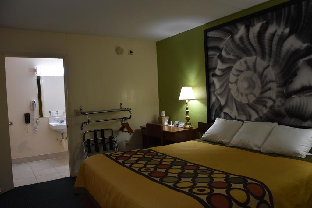 Hotel Super 8 By Wyndham Tifton Exterior foto