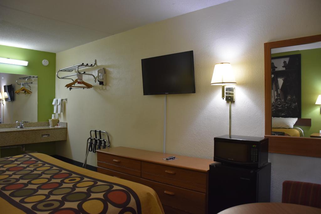 Hotel Super 8 By Wyndham Tifton Exterior foto