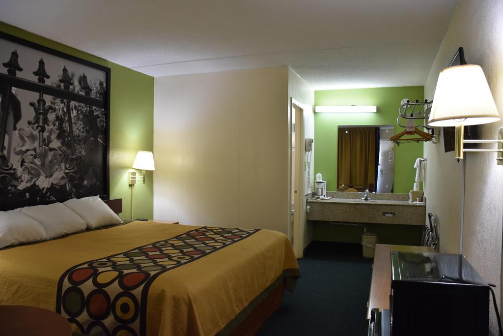 Hotel Super 8 By Wyndham Tifton Exterior foto