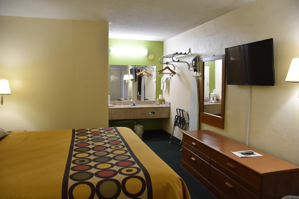 Hotel Super 8 By Wyndham Tifton Exterior foto