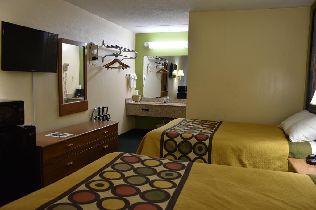 Hotel Super 8 By Wyndham Tifton Exterior foto